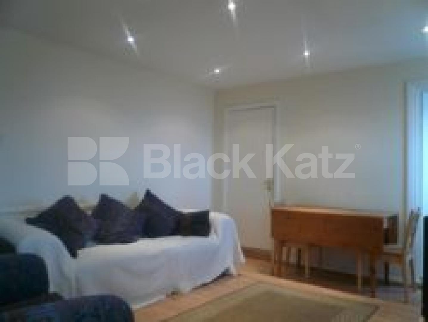 			NEW ON THE MARKET!!!, 3 Bedroom, 1 bath, 1 reception Flat			 Muswell Hill, MUSWELL HILL N10